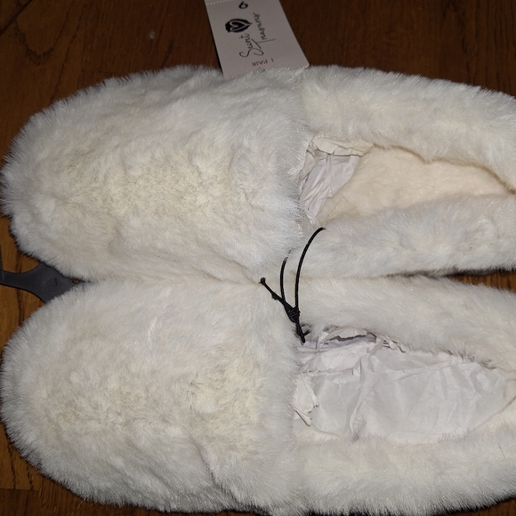 Set of 3 NWT Slippers (2 Sonoma, 1 Secret Treasurer) Black Grey Cream - Picture 4 of 5